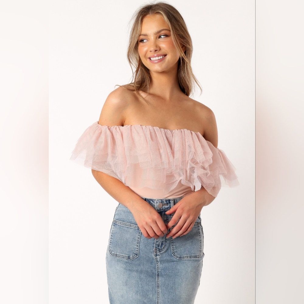 NWT 💖 Petal & Pup Dae Off-Shoulder Bodysuit - Blush, Size S